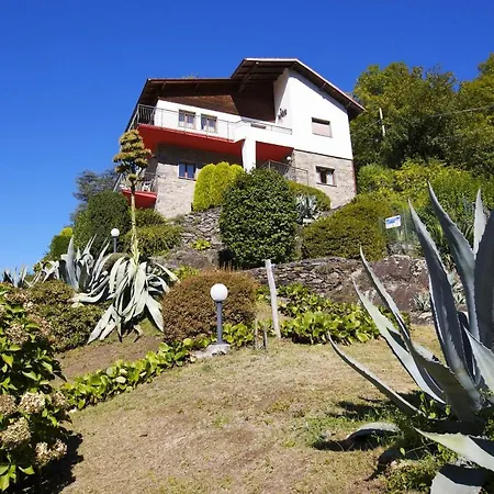 別荘 Casa La Costa トロンツァーノ・ラーゴ・マッジョーレ